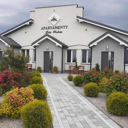 Apartamenty Roza Wiatrow Solec-Zdrój Esterno foto