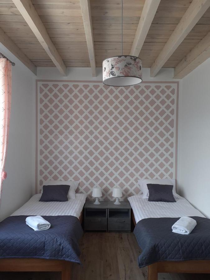 Apartamenty Roza Wiatrow Solec-Zdrój Esterno foto